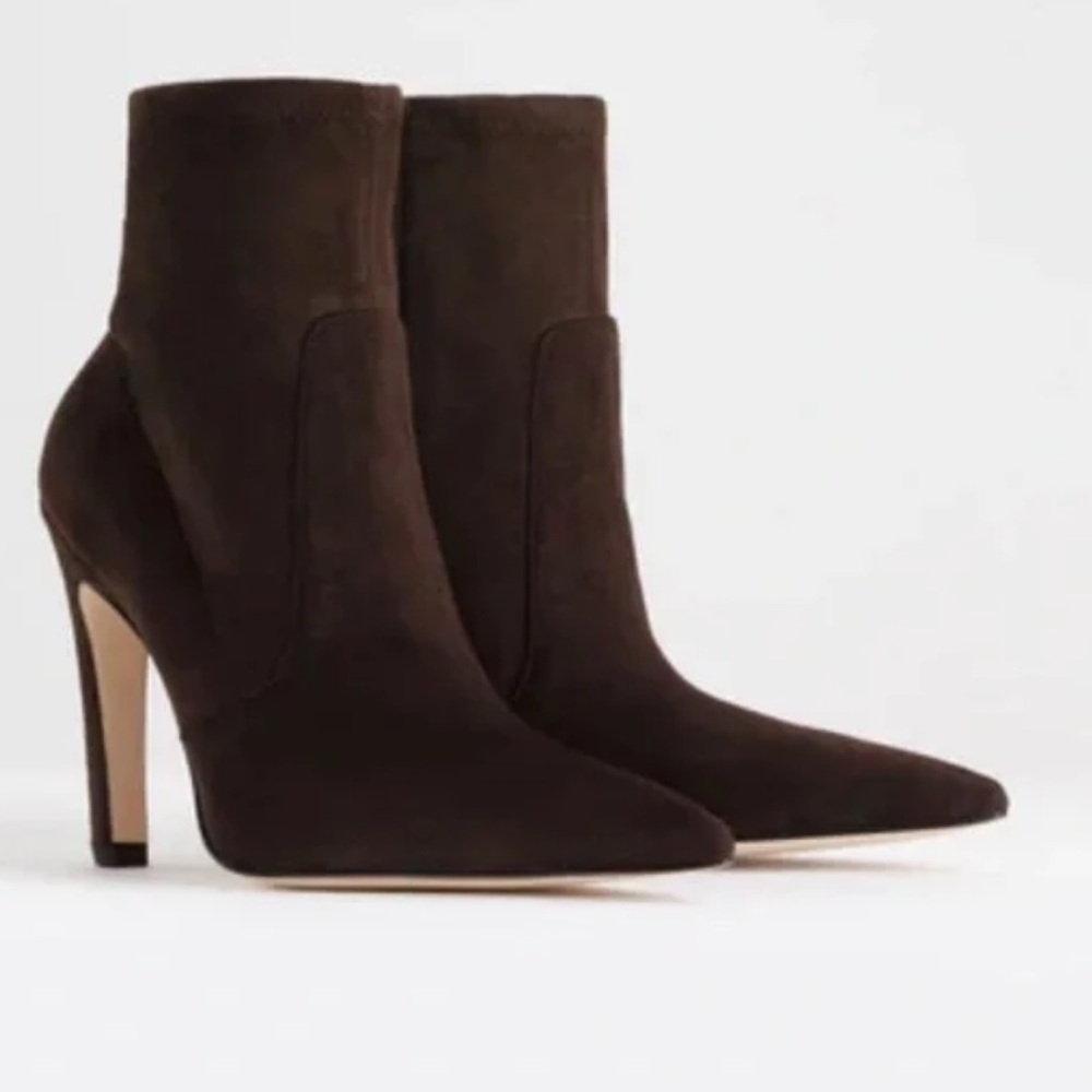 NEW in Box Good American Women’s The Icon Brown‎ Suede Heeled Booties